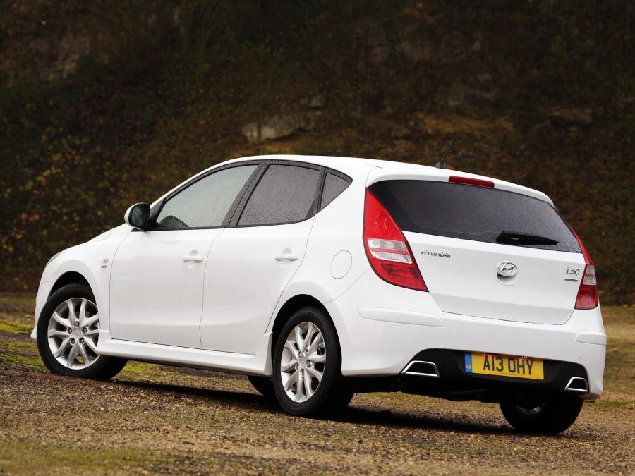  Hyundai i30 2007 года  (UK) (фото 6 из 32)